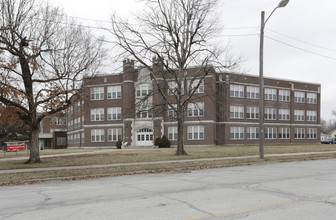 Washburn Towers in Ottawa, KS - Foto de edificio - Building Photo