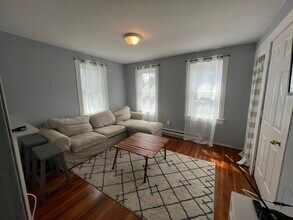 5 1/2 Savery's Ln-Unit -2 in Plymouth, MA - Building Photo - Building Photo
