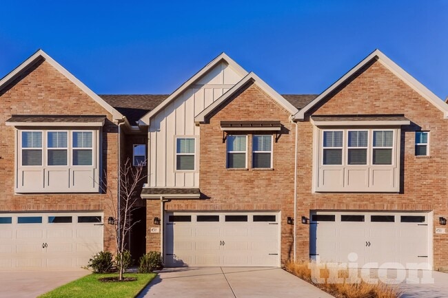 property at 3027 Whitetail Ln