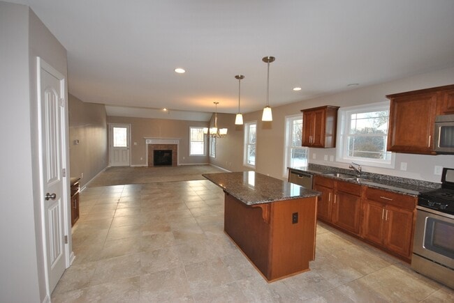 4713 Mosey Ln in Blasdell, NY - Building Photo - Building Photo