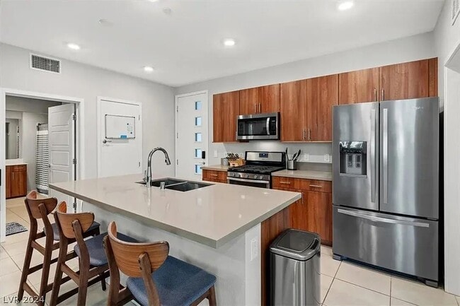 11237 Rainbow Peak Ave in Las Vegas, NV - Building Photo - Building Photo