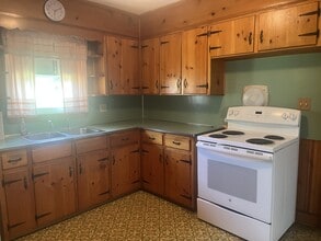 141 Daniels Pl in Madison Heights, VA - Building Photo - Building Photo