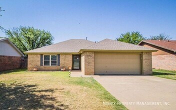 5741 Duke St in Lubbock, TX - Building Photo - Building Photo