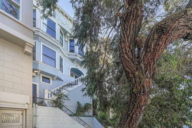property at 1209 Waller St
