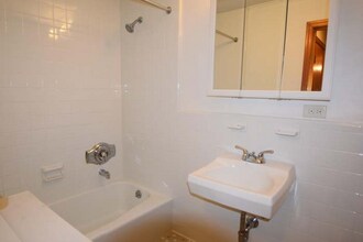 174 Upper County Rd in Dennis, MA - Building Photo - Building Photo