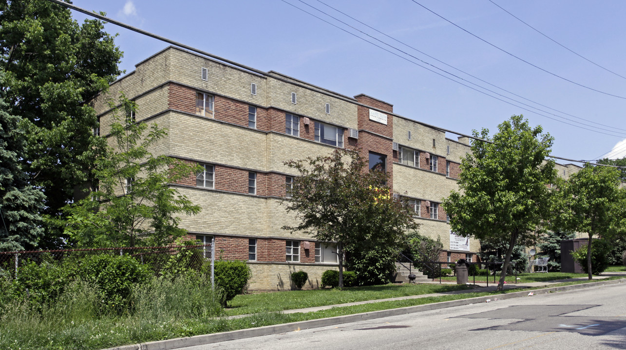 Fairmount Apartments in Cincinnati, OH - Foto de edificio