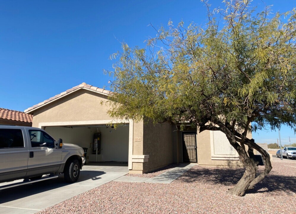 814 W Cholla St in Casa Grande, AZ - Building Photo