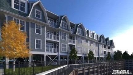 237 Marina Pointe Dr in East Rockaway, NY - Building Photo - Building Photo