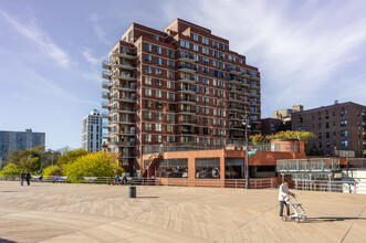 Seabreeze Plaza in Brooklyn, NY - Building Photo - Building Photo