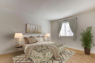 Meadows at Green Tree in Clarksville, IN - Building Photo - Building Photo