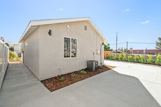 1318 Malachite Ave-Unit -Unit C in Mentone, CA - Building Photo - Building Photo