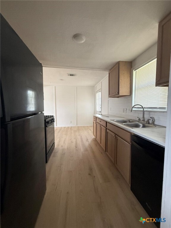 620 W Avenue B in Copperas Cove, TX - Foto de edificio - Building Photo