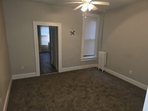 403 S Augusta Ave in Baltimore, MD - Building Photo - Building Photo