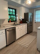 1042 Del Harbour Dr in Delray Beach, FL - Building Photo - Building Photo