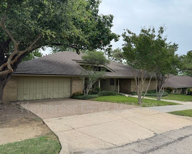 property at 501 N Durango Cir