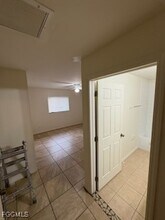 4747 28th St SW in Lehigh Acres, FL - Foto de edificio - Building Photo