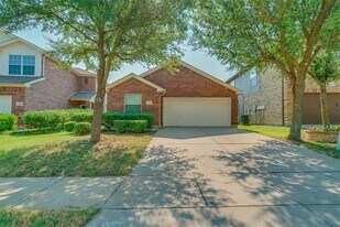 11928 Brown Fox Dr in Fort Worth, TX - Building Photo