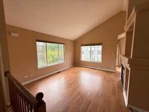 1823 Concord Dr in Glendale Heights, IL - Building Photo - Building Photo