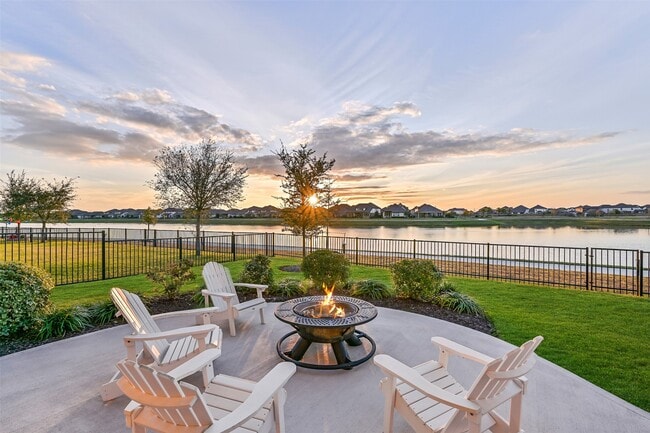 property at 3103 Flora Manor Dr