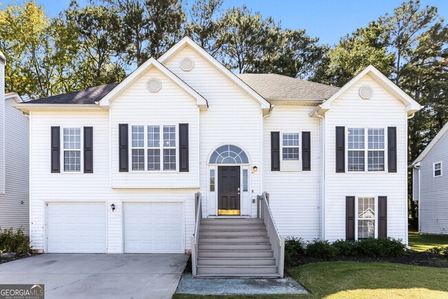 property at 130 Harbour Lake Dr