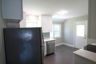 7942 Summit St in Kansas City, MO - Building Photo - Building Photo