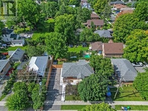 813 Aylmer St N in Peterborough, ON - Building Photo - Building Photo