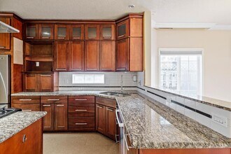 111 S Lowell St in Portland, OR - Building Photo - Building Photo