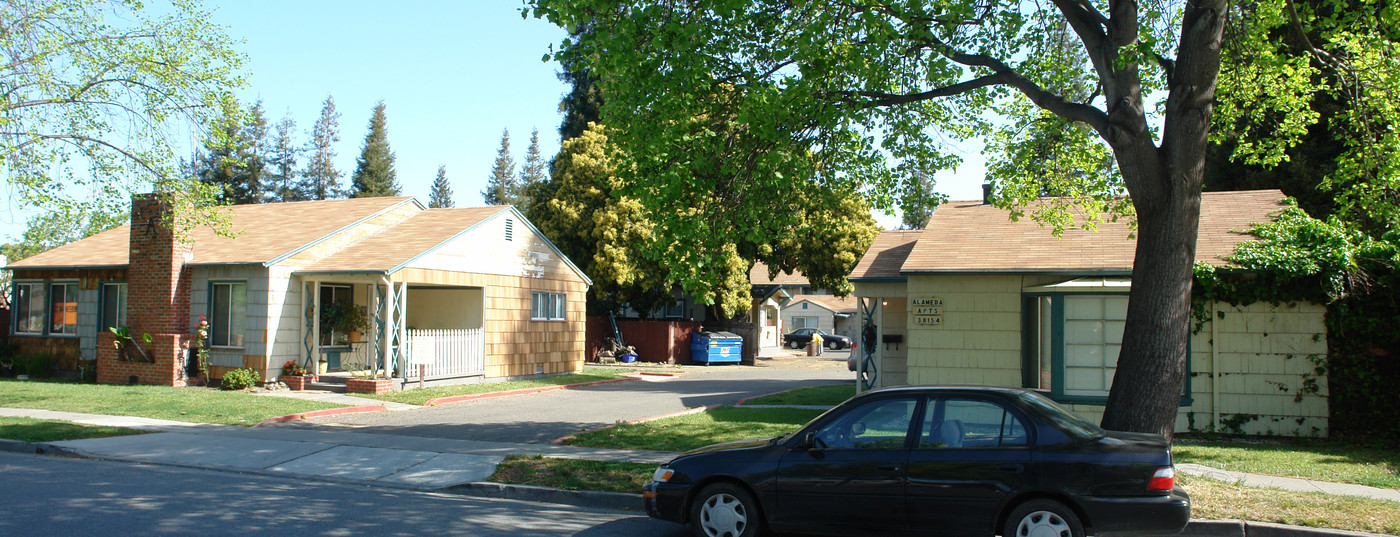 38154 Fremont Blvd in Fremont, CA - Building Photo