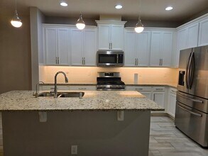 276 Cedar Bark Ln in Sanford, FL - Building Photo - Building Photo