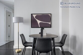 15 W 55th St in New York, NY - Foto de edificio - Building Photo