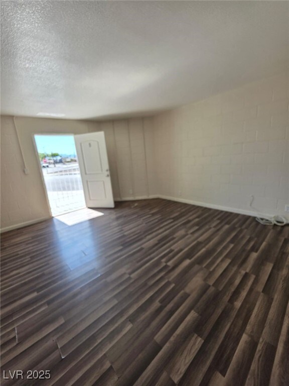 2524 N McCarran St in North Las Vegas, NV - Building Photo - Building Photo