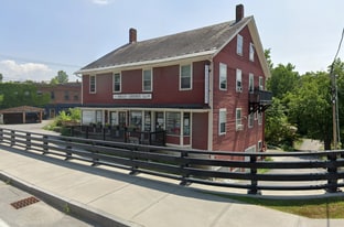 8-10-10 Conant Square in Brandon, VT - Building Photo