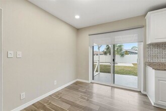 5613 57th Ave N in St. Petersburg, FL - Building Photo - Building Photo