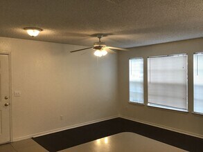 1017 S Hiawassee Rd in Orlando, FL - Building Photo - Building Photo