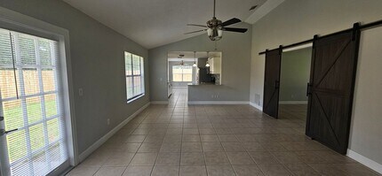 2625 Spring Valley Cir in DeLand, FL - Building Photo - Building Photo
