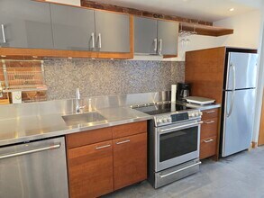 4554 Chabot Rue in Montréal, QC - Building Photo - Building Photo