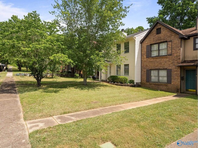 1712 Ward Ave NE in Huntsville, AL - Building Photo - Building Photo