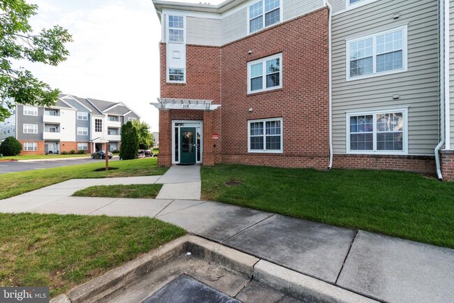 319 Eagles Landing Ct in Odenton, MD - Building Photo - Building Photo