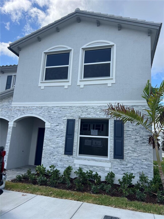 property at 1161 SE 1st St