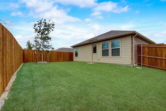 The Retreat at Honey Creek in McKinney, TX - Building Photo - Building Photo