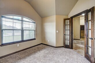 901 Ridgeway Dr in Moore, OK - Building Photo - Building Photo