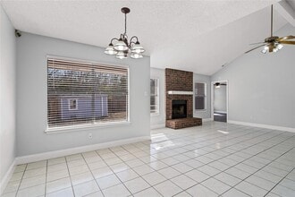 16207 Parkway Dr in Pflugerville, TX - Building Photo - Building Photo