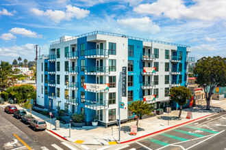 The Charlie Mar Vista in Los Angeles, CA - Foto de edificio - Building Photo