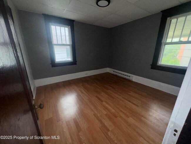 416 Hickory St in Scranton, PA - Building Photo - Building Photo