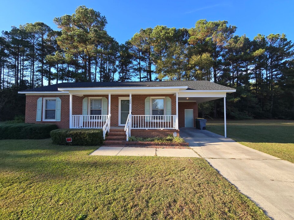 102 Dallas St in Lumberton, NC - Foto de edificio