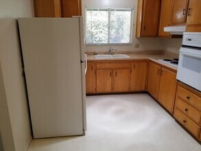 2312 Temple Dr in Davis, CA - Building Photo - Building Photo