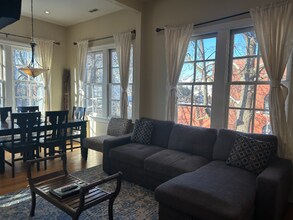 403 W Eugenie St, Unit 3 in Chicago, IL - Building Photo - Building Photo