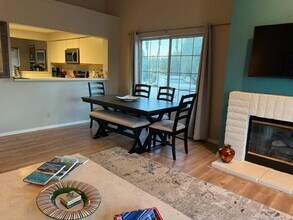 726 Vista Lago Dr N in Palm Desert, CA - Building Photo - Building Photo