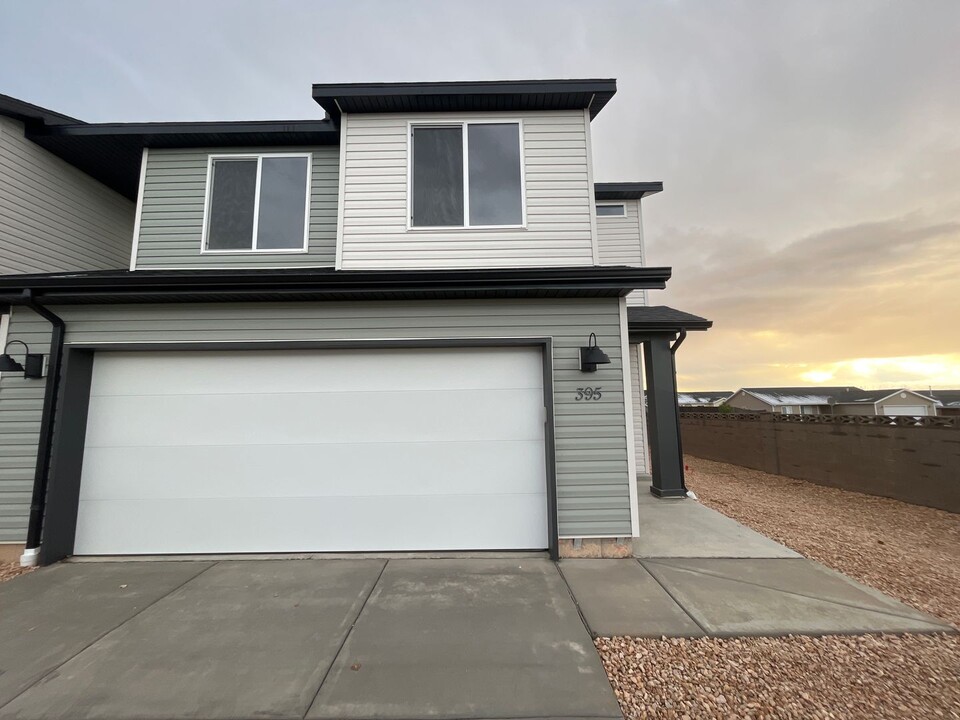 395 W 2050 N in Cedar City, UT - Building Photo