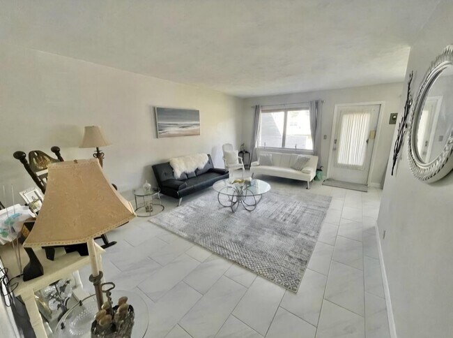 1920 NE 51st Ct in Fort Lauderdale, FL - Building Photo - Building Photo